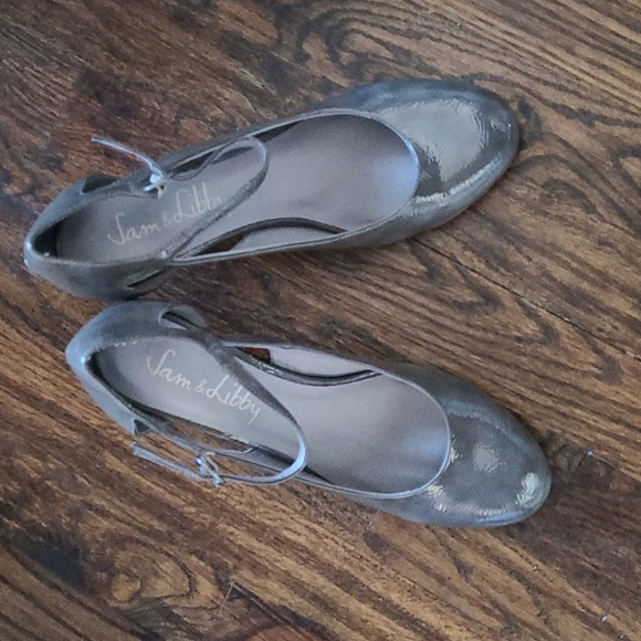 Sam & Libby Shoes - ❤️NEW Sam & Libby Gray Mary Jane Heels❤️Size 9